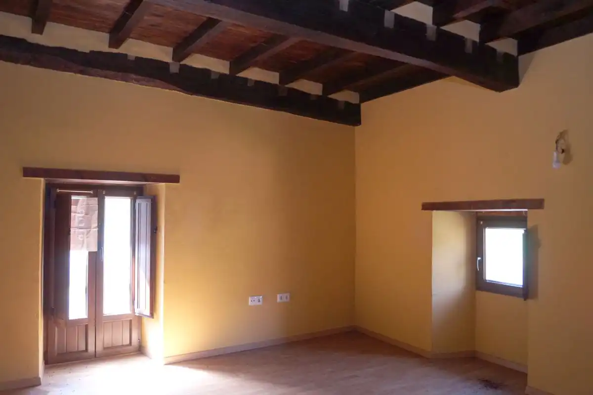 Houses for sale in Pesaguero  with Heating and Storage room