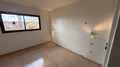 Foto 2 de Piso en venta en C/ Pedro y Guy Vandaele, Corralejo, La Oliva