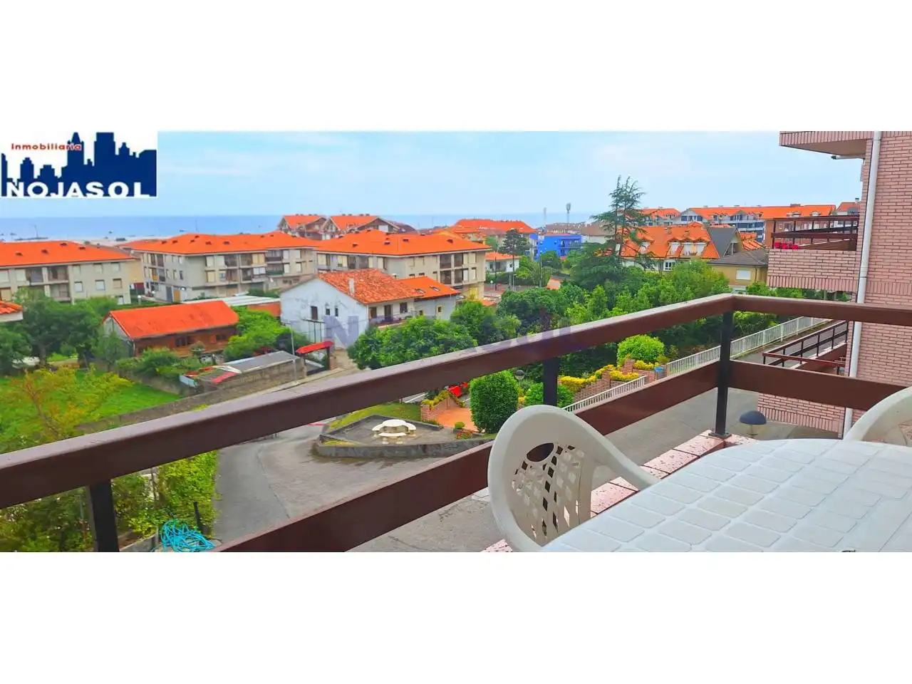 Vista exterior de Apartament de lloguer en Noja amb Calefacció, Terrassa i Moblat