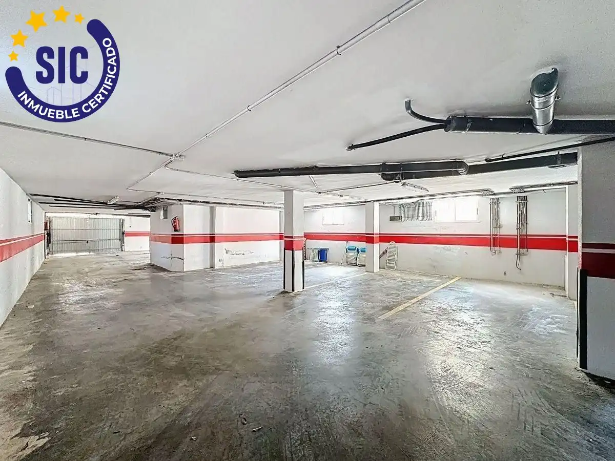 Parkplatz von Wohnungen zum Verkauf in Sueca mit Klimaanlage, Terrasse und Balkon