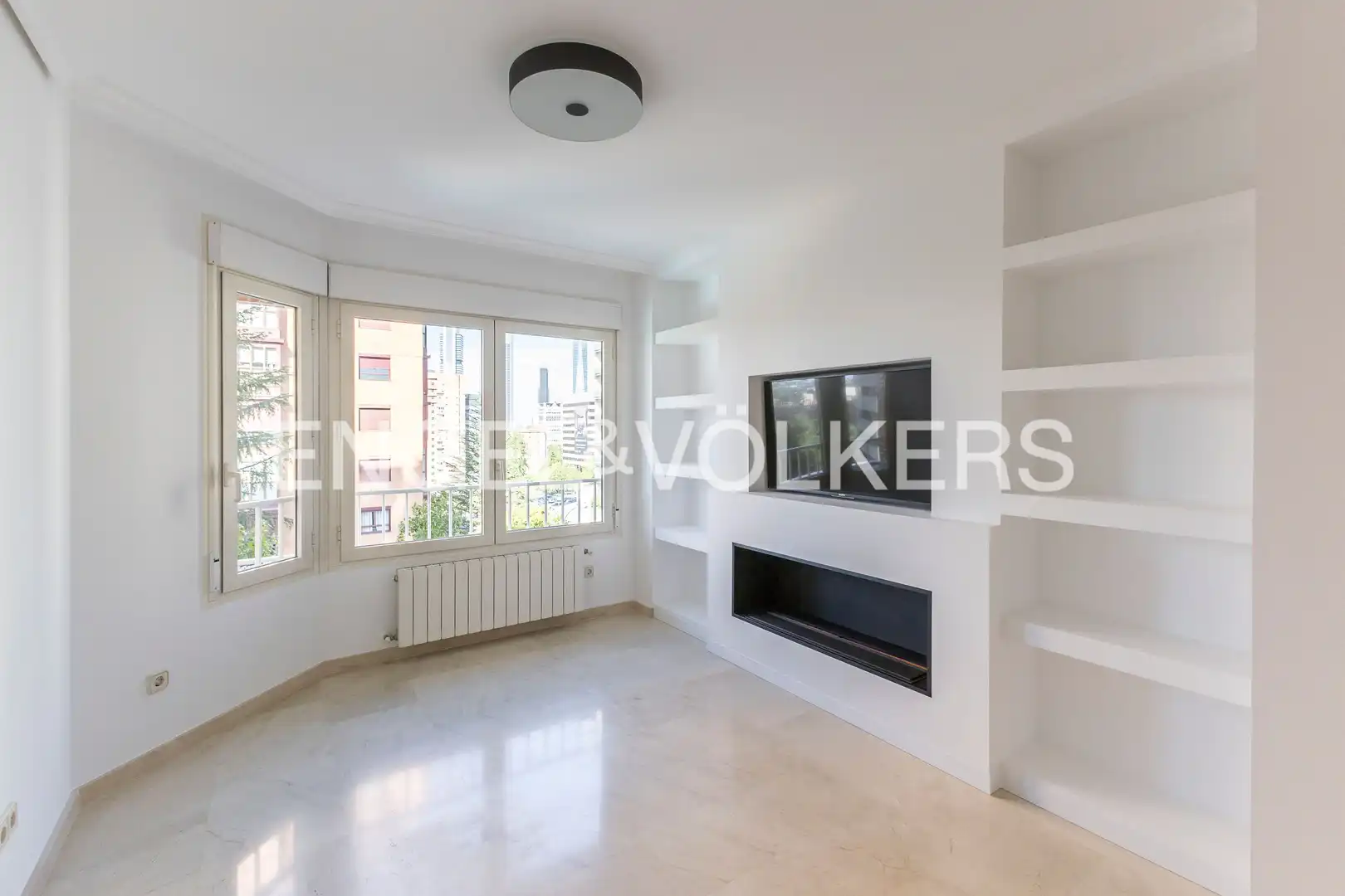 Wohnzimmer von Wohnung zur Miete in Madrid mit Klimaanlage, Heizung und Schwimmbad