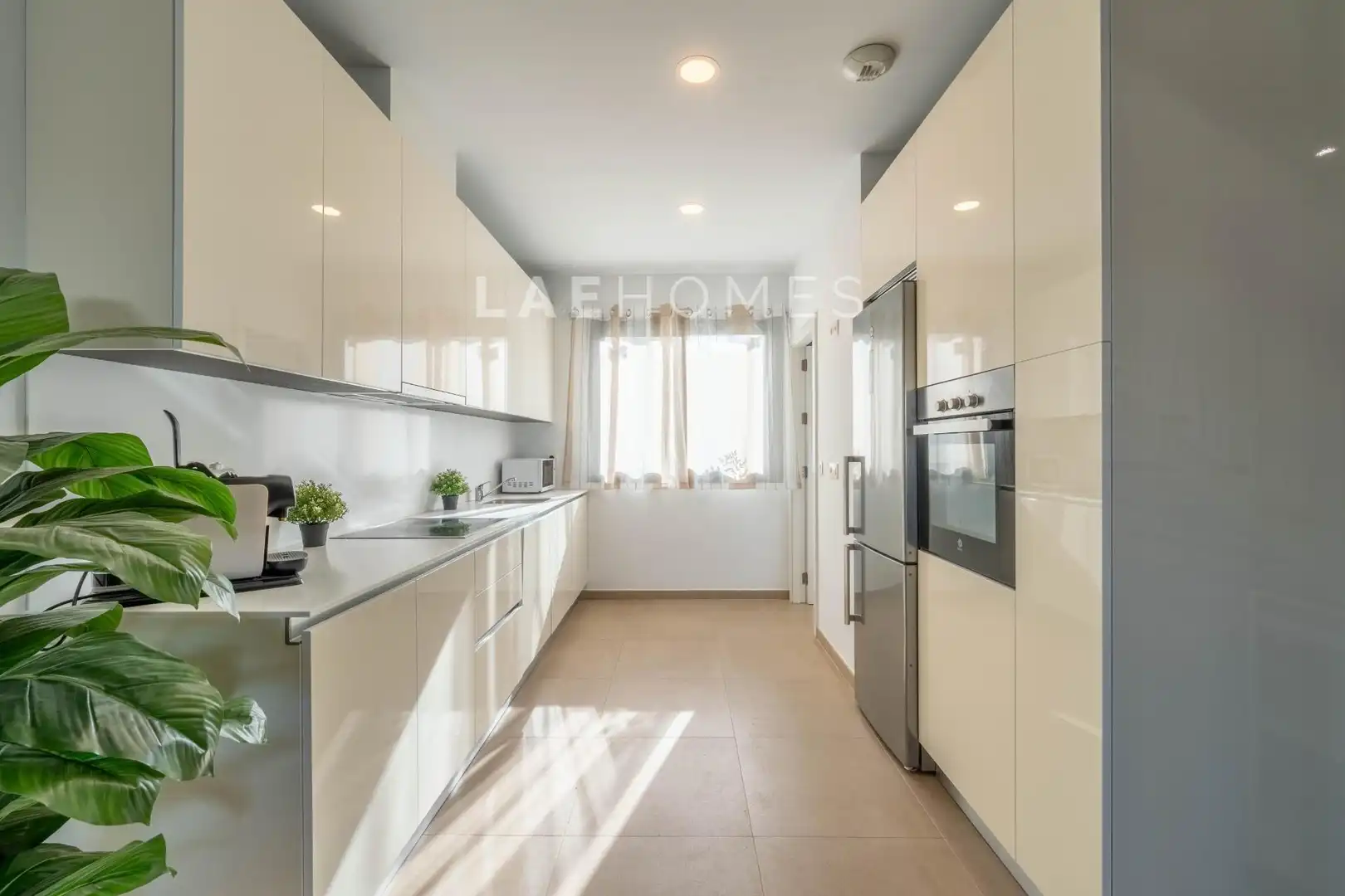 Cocina de Casa adosada en venta en Manilva con Aire acondicionado, Terraza y Trastero