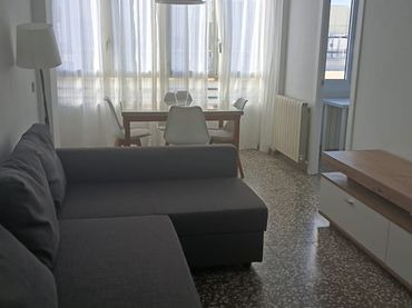 Appartamento con ascensore in affitto a Carrer dels Almogàvers 6