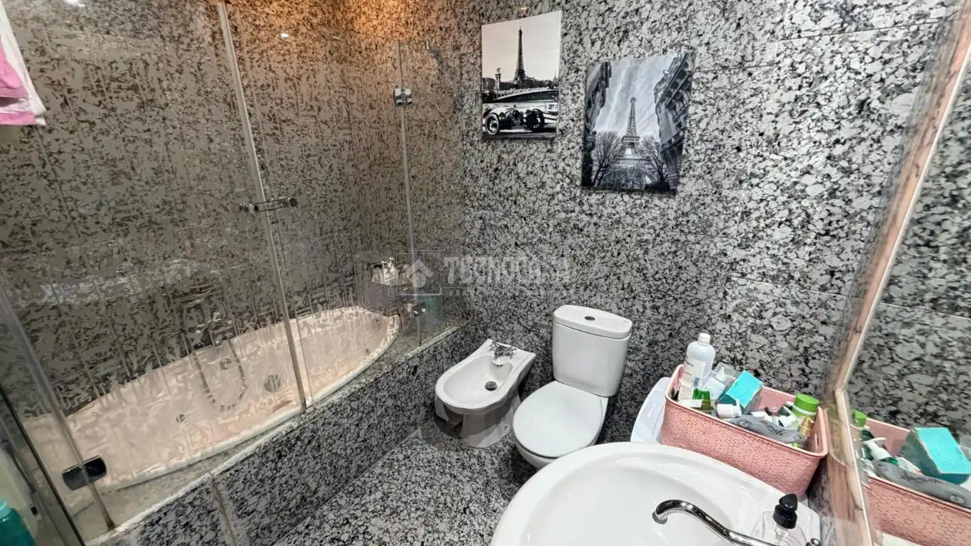 Baño de Piso en venta en Jaén con Aire acondicionado y Calefacción