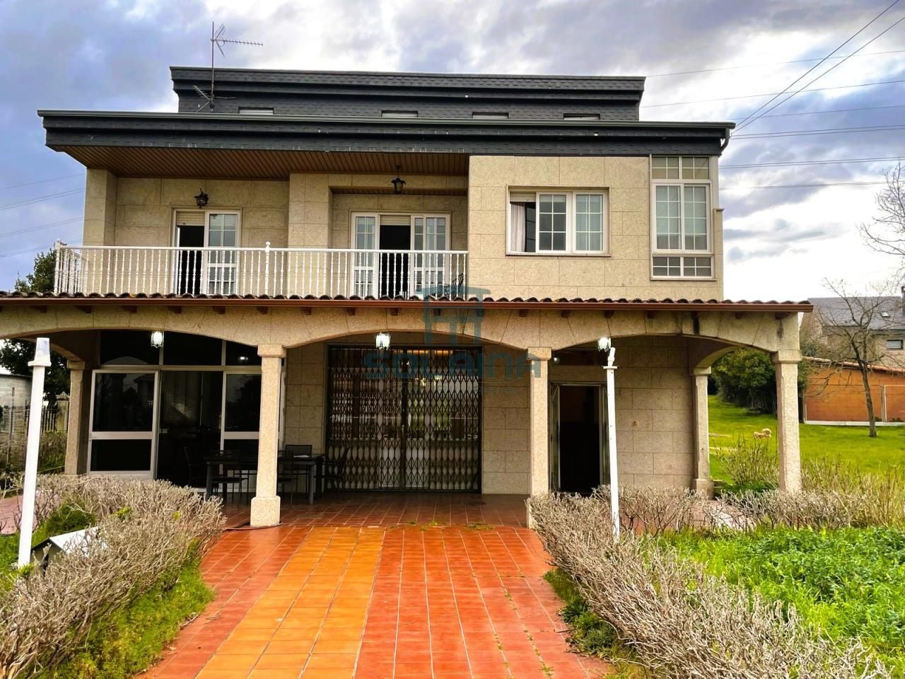 Exterior view of House or chalet for sale in San Cibrao das Viñas  with Heating, Private garden and Terrace