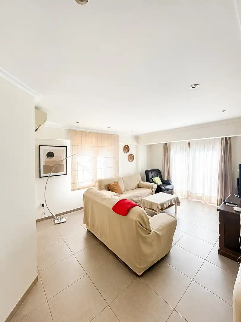 Wohnzimmer von Erdgeschoss zur Miete in Alcúdia mit Klimaanlage, Terrasse und Möbliert