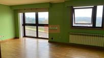 Casa adosada en venda en Ourense Capital  amb Calefacció, Jardí privat i Traster