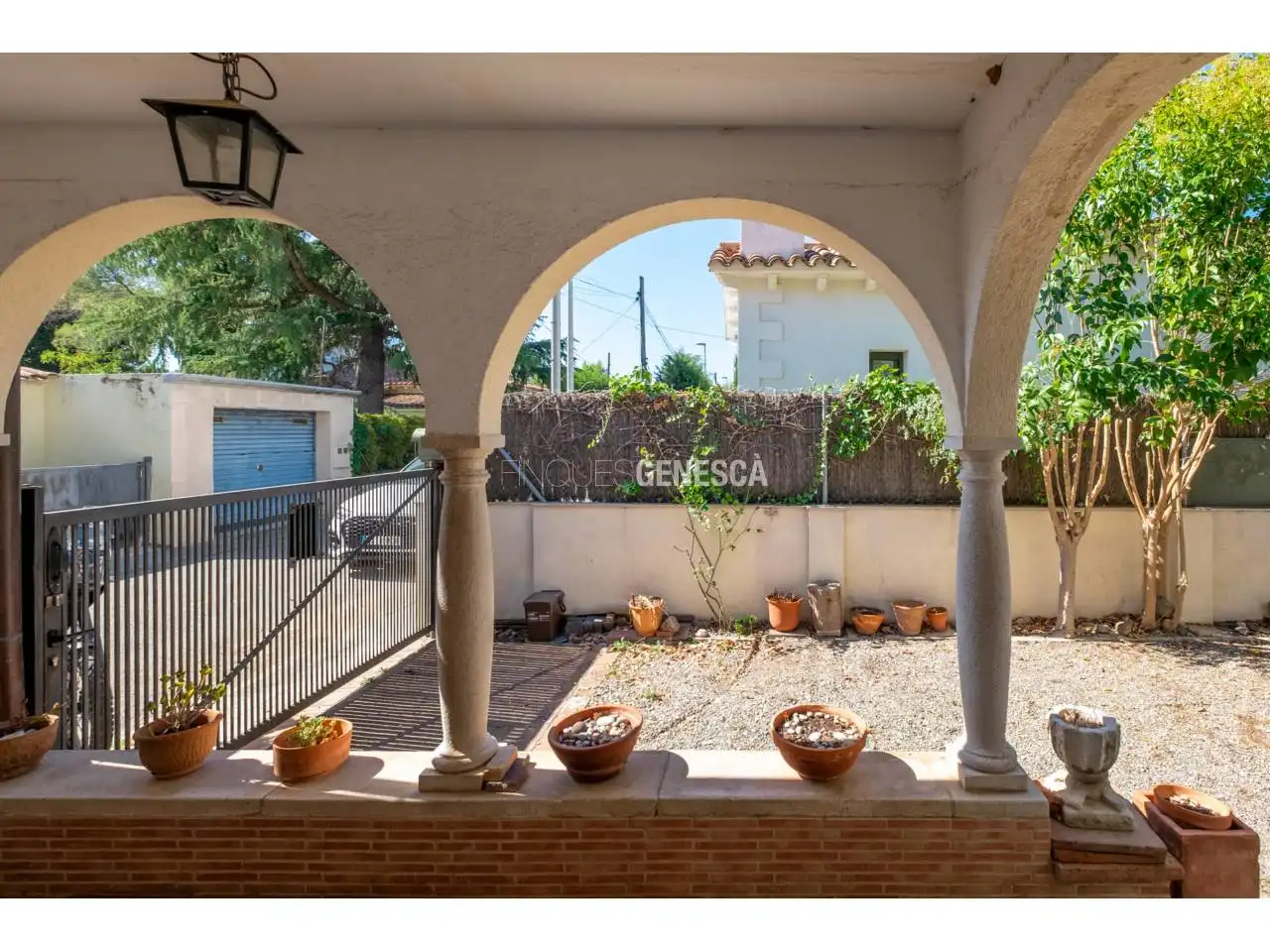 Casa amb jardí en venda a Calle Montserrat, imagen 3