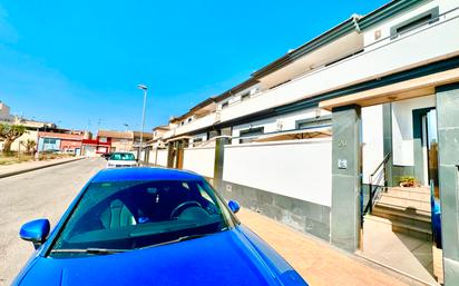 Vista exterior de Casa o xalet en venda en San Javier amb Aire condicionat, Jardí privat i Terrassa
