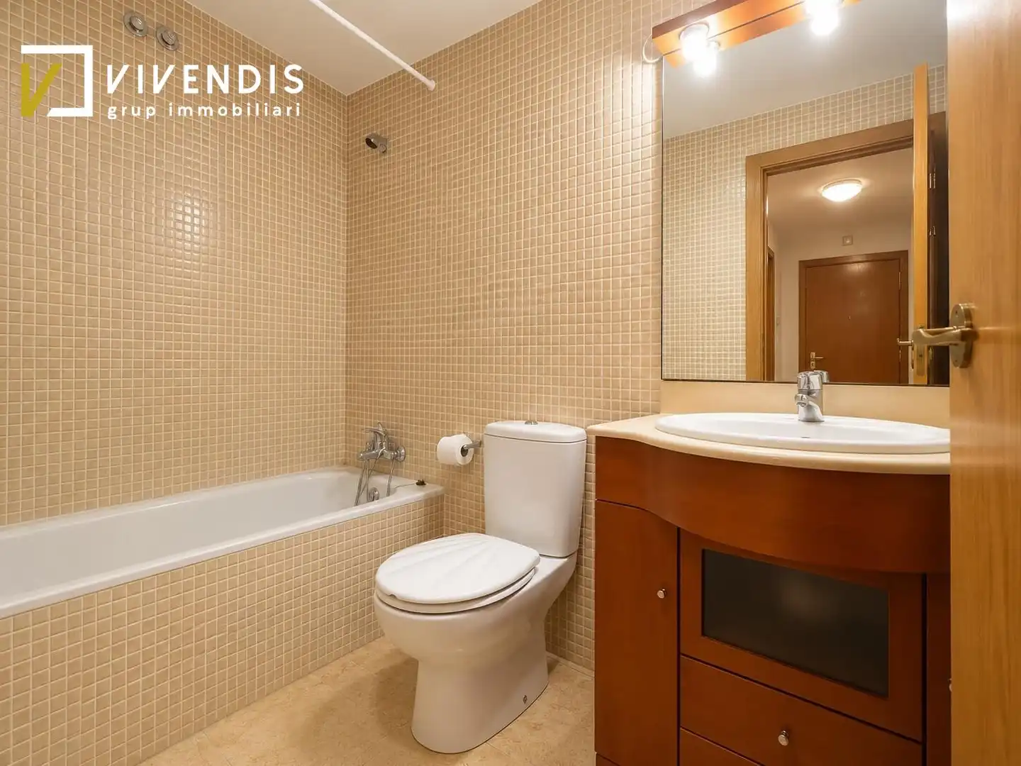 Baño de Piso en venta en Lleida con Calefacción, Parquet y Trastero