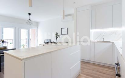 Kitchen of Flat for sale in  Sevilla Capital  with Air Conditioner and Terrace