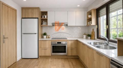 Foto 5 de Casa adosada en venta en Urbanizacion Millalar, O Milladoiro, Ames