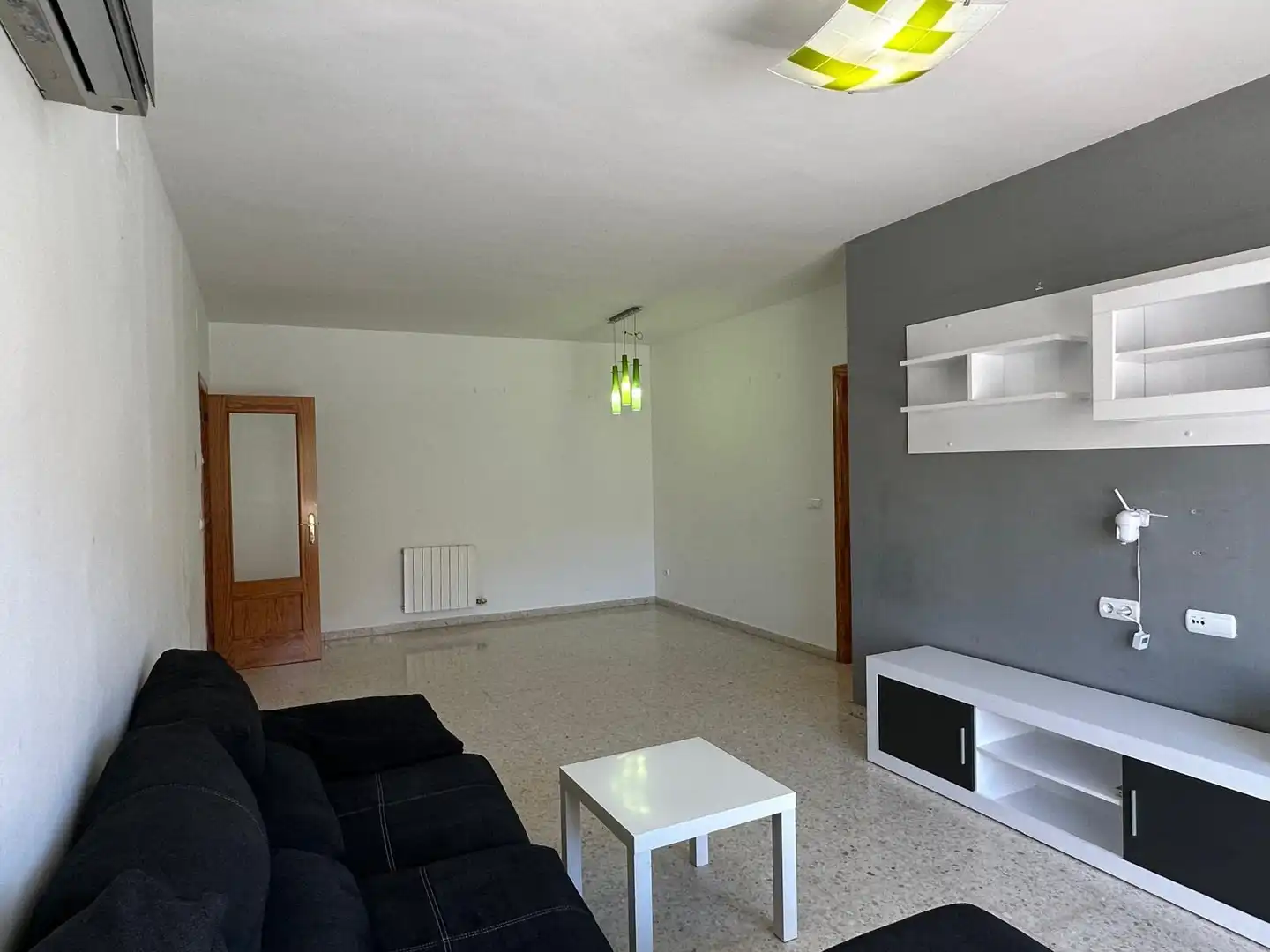 Flat with lift for sale in Genil, imagen 3
