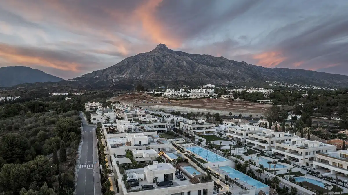 Exterior view of Apartments for sale in Marbella  with Terrace and Storage room