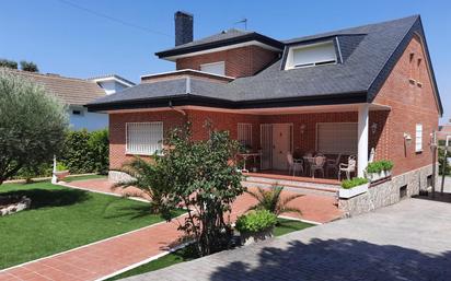 Exterior view of House or chalet for sale in Villalbilla  with Heating and Swimming Pool