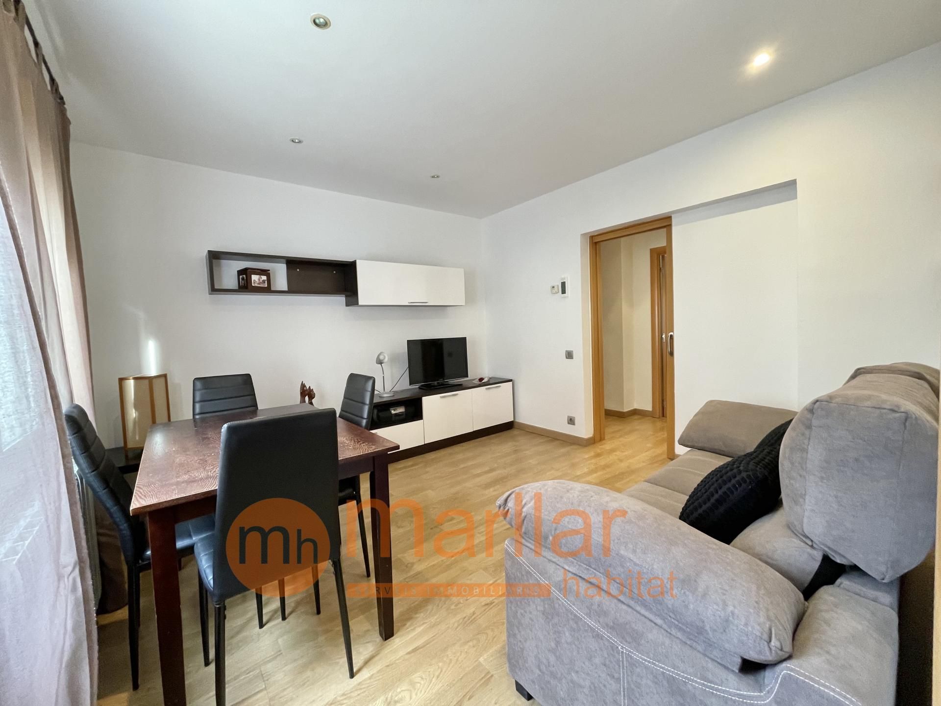 Living room of Flat for sale in  Barcelona Capital  with Heating