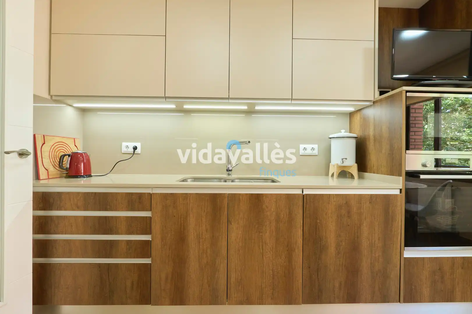 Küche von Wohnung zum Verkauf in Barcelona mit Klimaanlage, Heizung und Terrasse