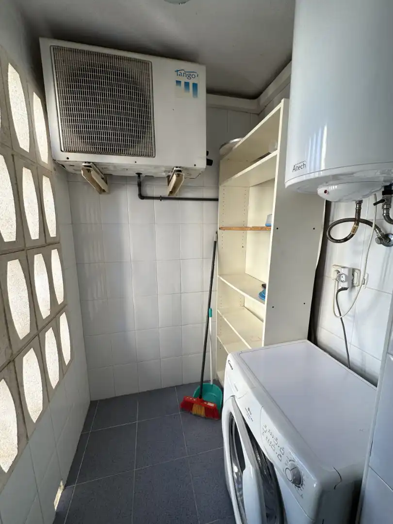 Wohnung zur Miete in Benidorm mit Klimaanlage, Möbliert und Ofen