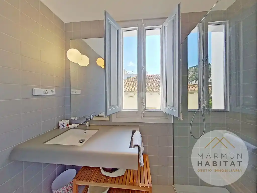 Baño de Casa o chalet de alquiler en Caldes d'Estrac con Terraza, Piscina y Amueblado