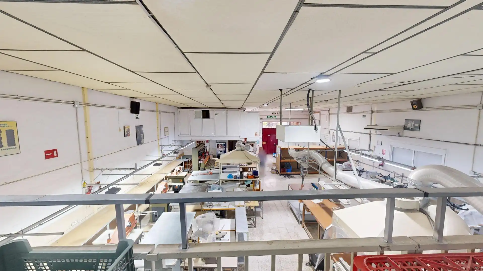 Nave industrial en venta en Calle del Comandante Bernabé, imagen 27