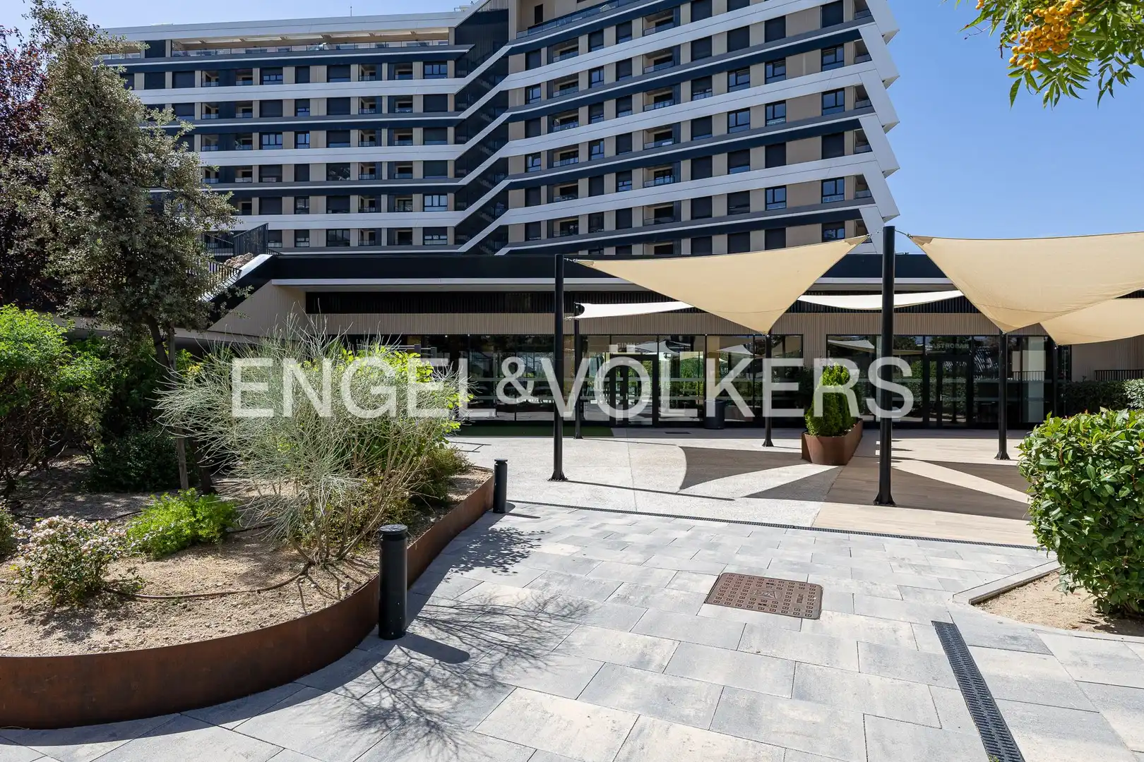Terrasse von Wohnung zur Miete in Hortaleza