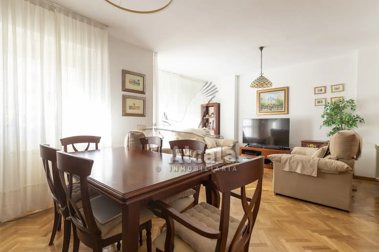 Living room of Flat for sale in Alcalá de Henares  with Air Conditioner, Heating and Private garden