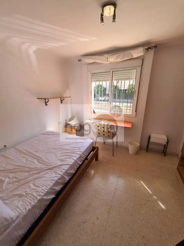 Habitación en El Plantinar – Avda. La Paz - El Juncal