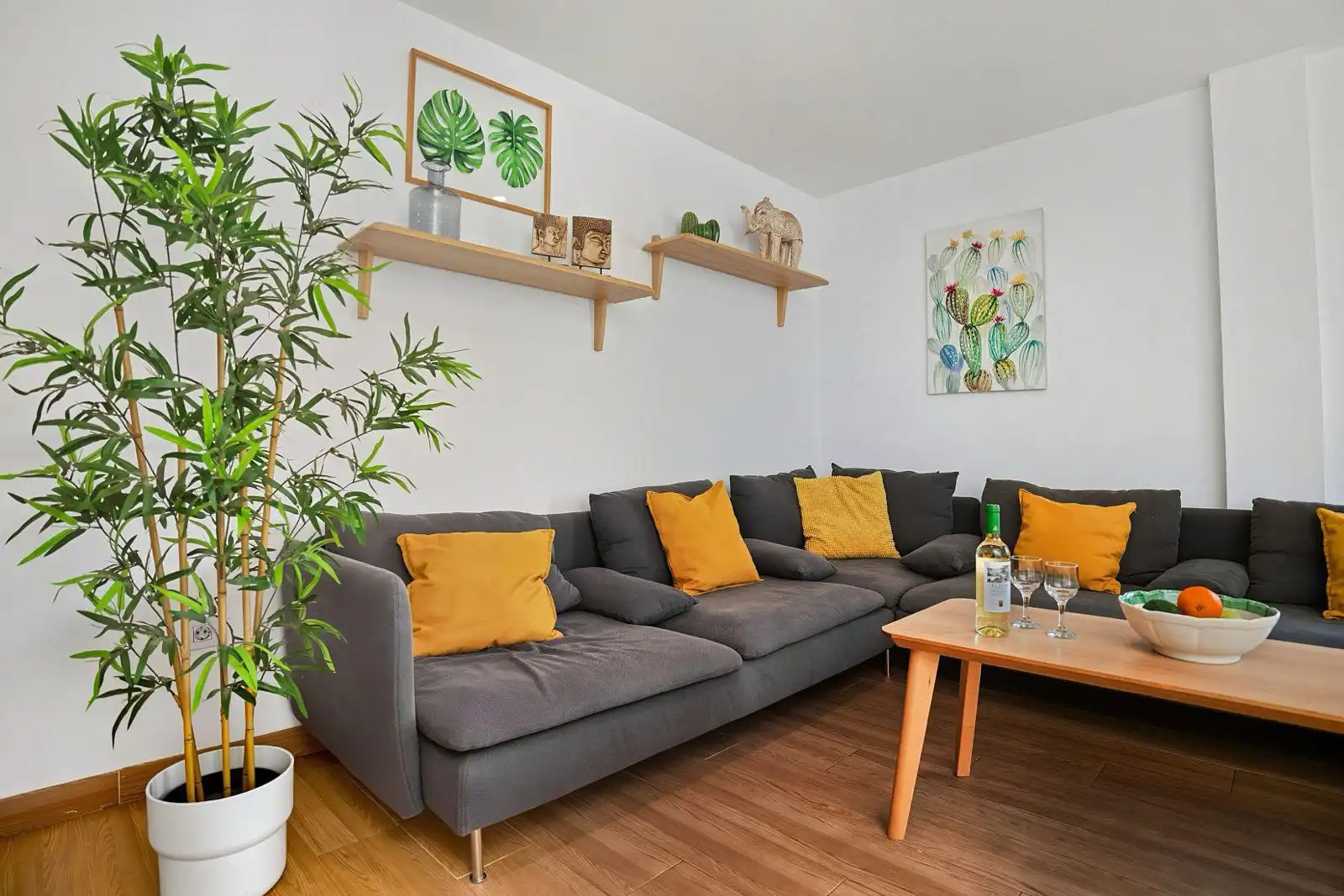 Sala d'estar de Casa o xalet de lloguer en San Miguel de Abona amb Aire condicionat, Jardí privat i Terrassa