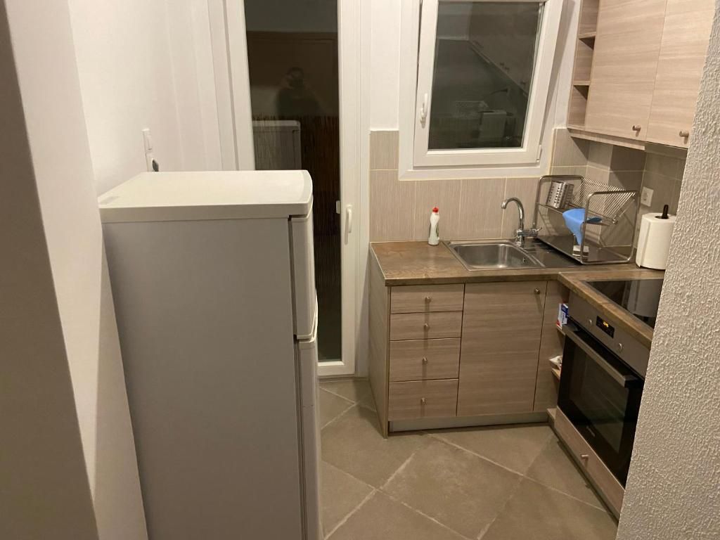 1 hab, 45m² en Cortes - Huertas, Centro,  Madrid Capital - Image 2