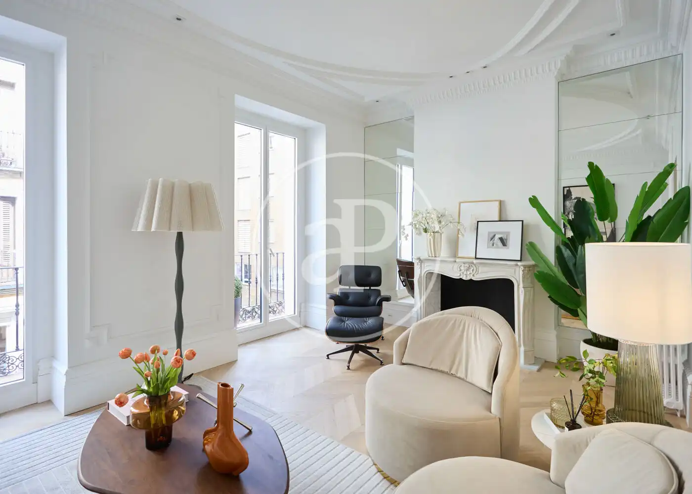 Living room of Flat for sale in Madrid  with Air Conditioner, Heating and Balcony