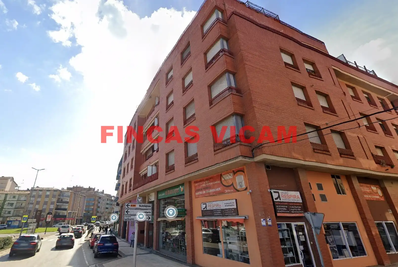 Local comercial en venta en Avenida los Danzantes de Huesca, imagen 3