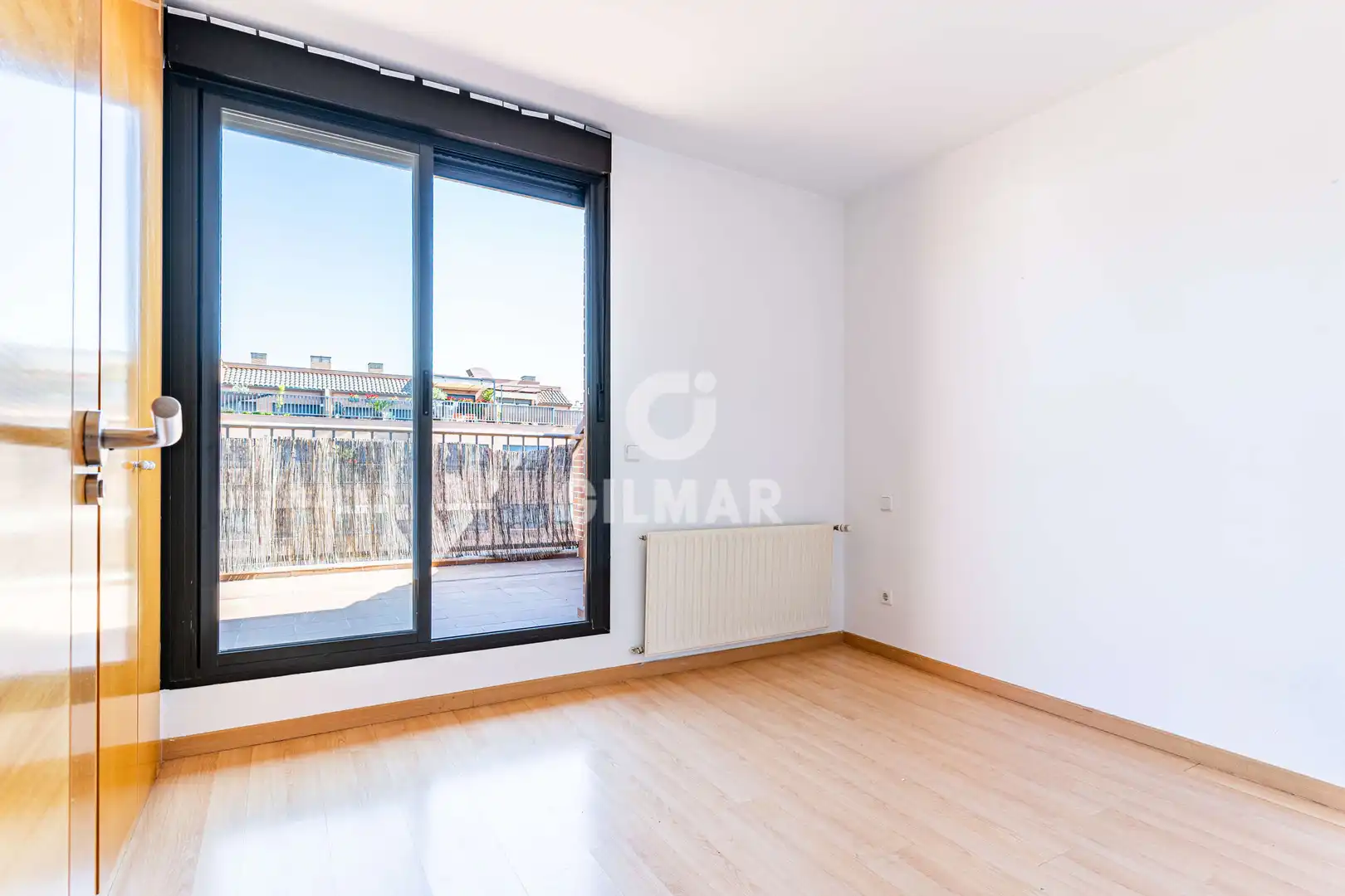 Schlafzimmer von Dachboden zum Verkauf in Madrid mit Heizung, Privatgarten und Abstellraum