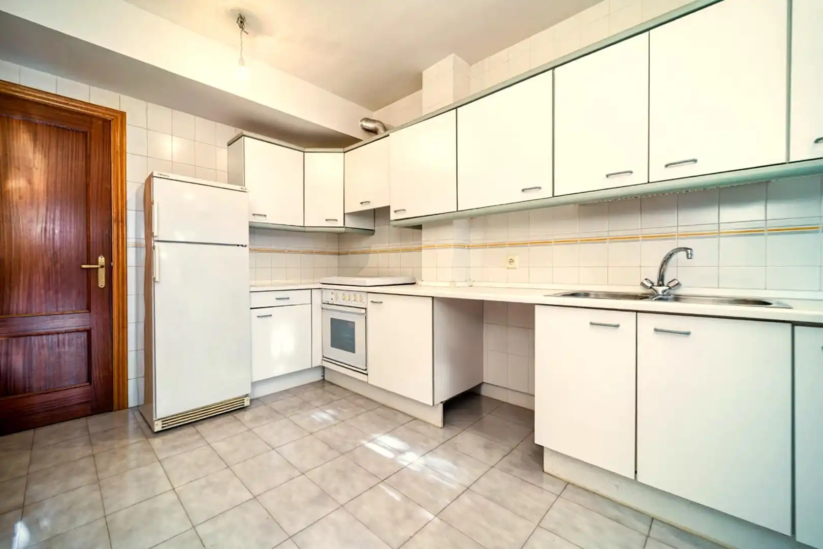 Cocina de Casa adosada en venta en Avenida Europa