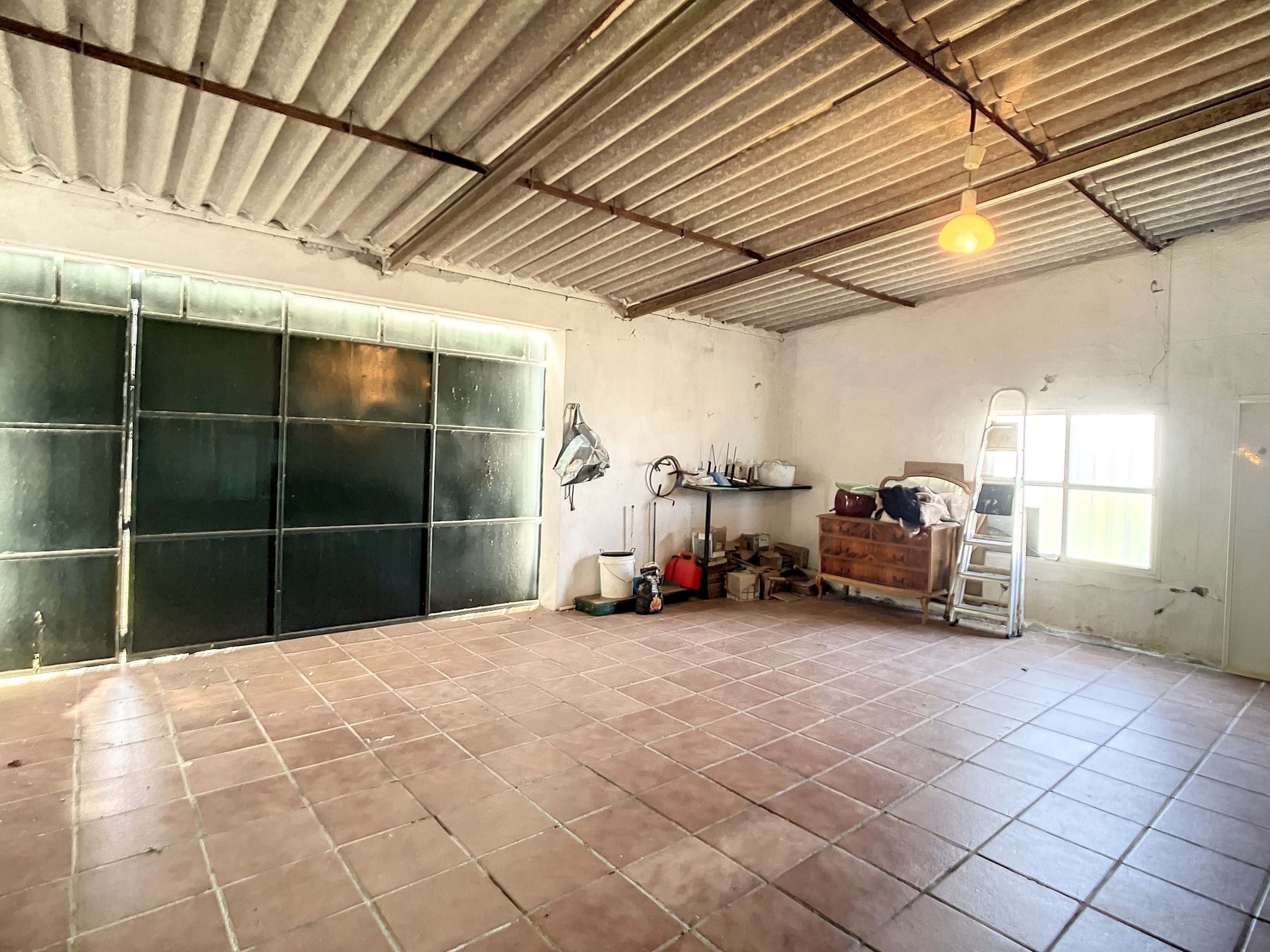 Building for sale in Tarifa