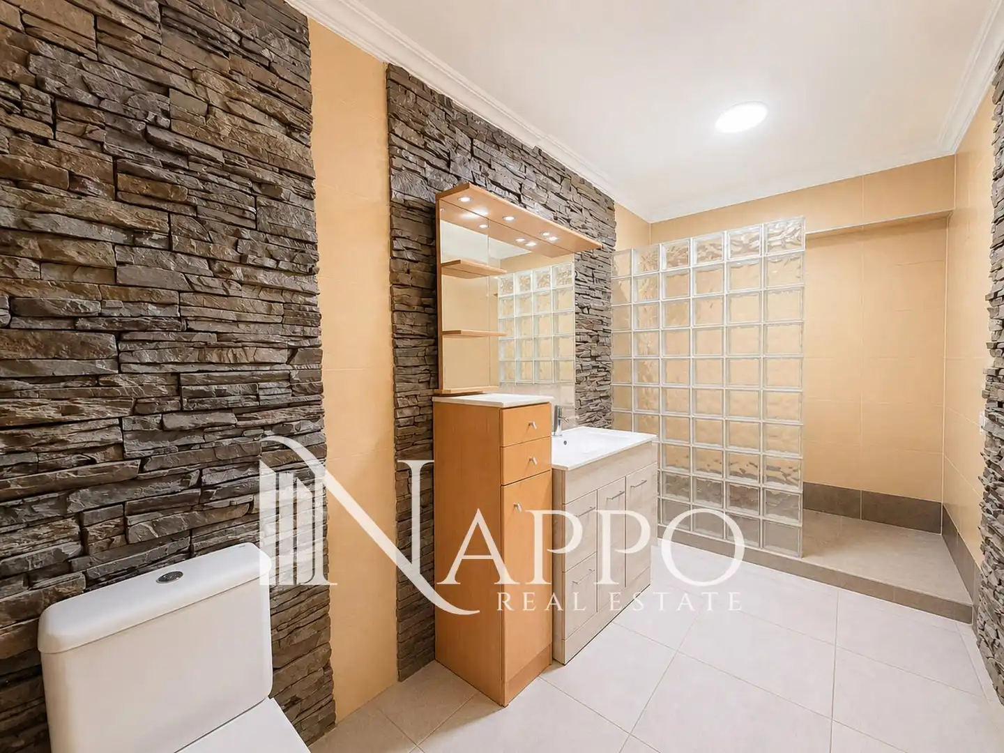 Baño de Piso en venta en Inca con Aire acondicionado, Calefacción y Terraza