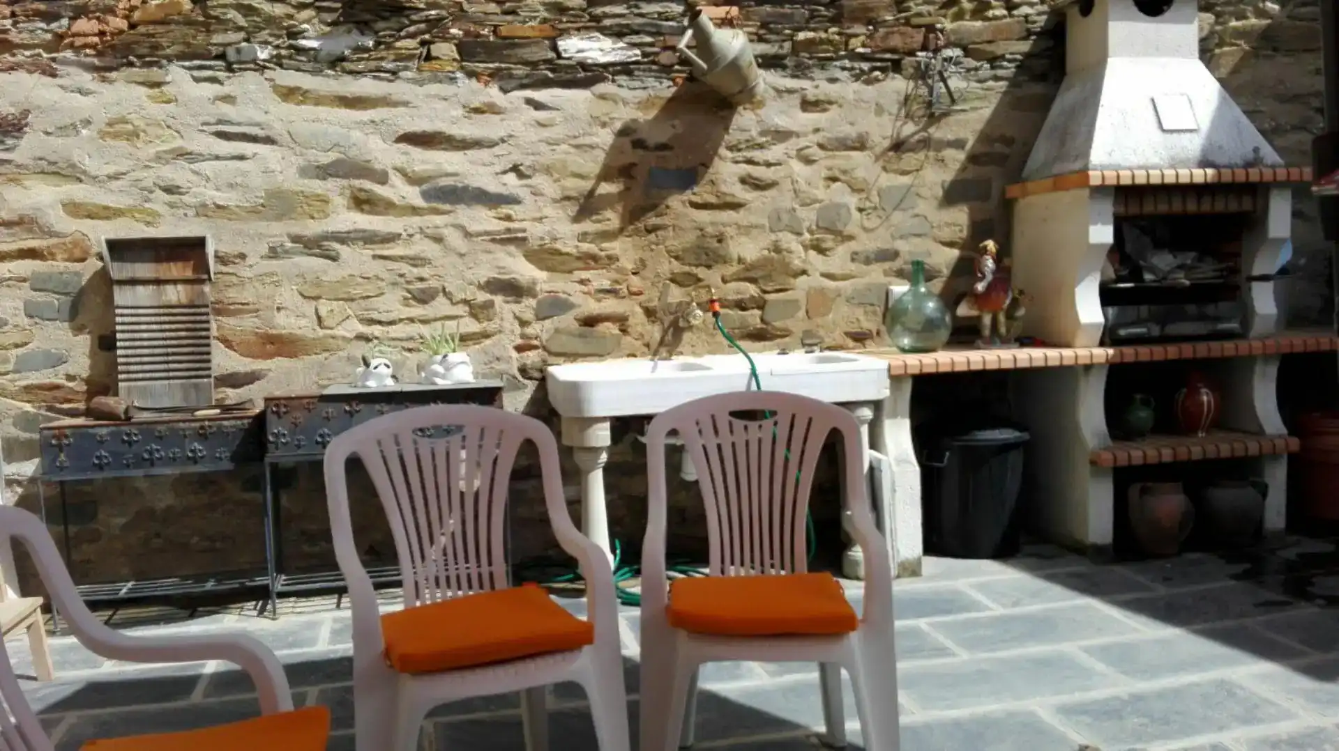 Terrassa de Casa adosada en venda en Alcántara amb Aire condicionat, Moblat i Forn