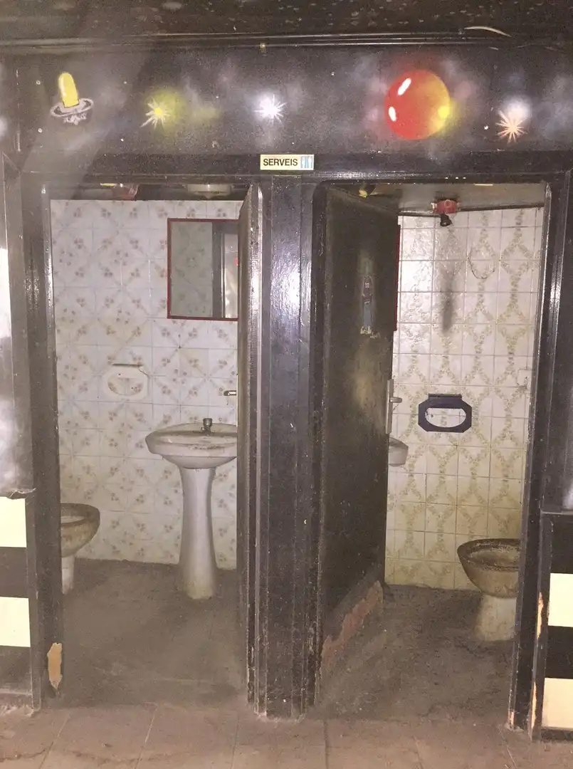Badezimmer von Geschaftsraum zum Verkauf in Montmeló