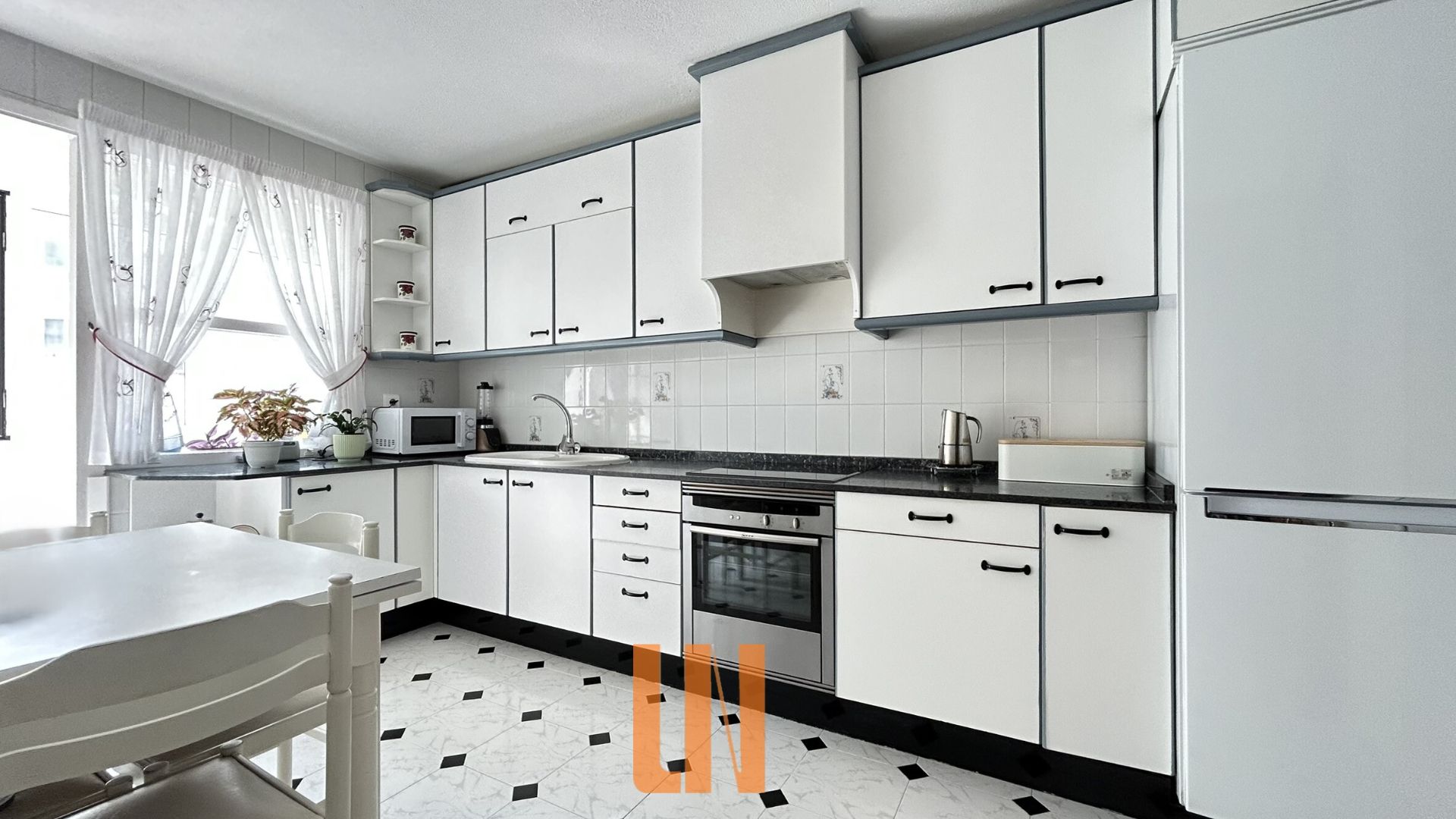 Kitchen of Flat for sale in A Coruña Capital   with Heating