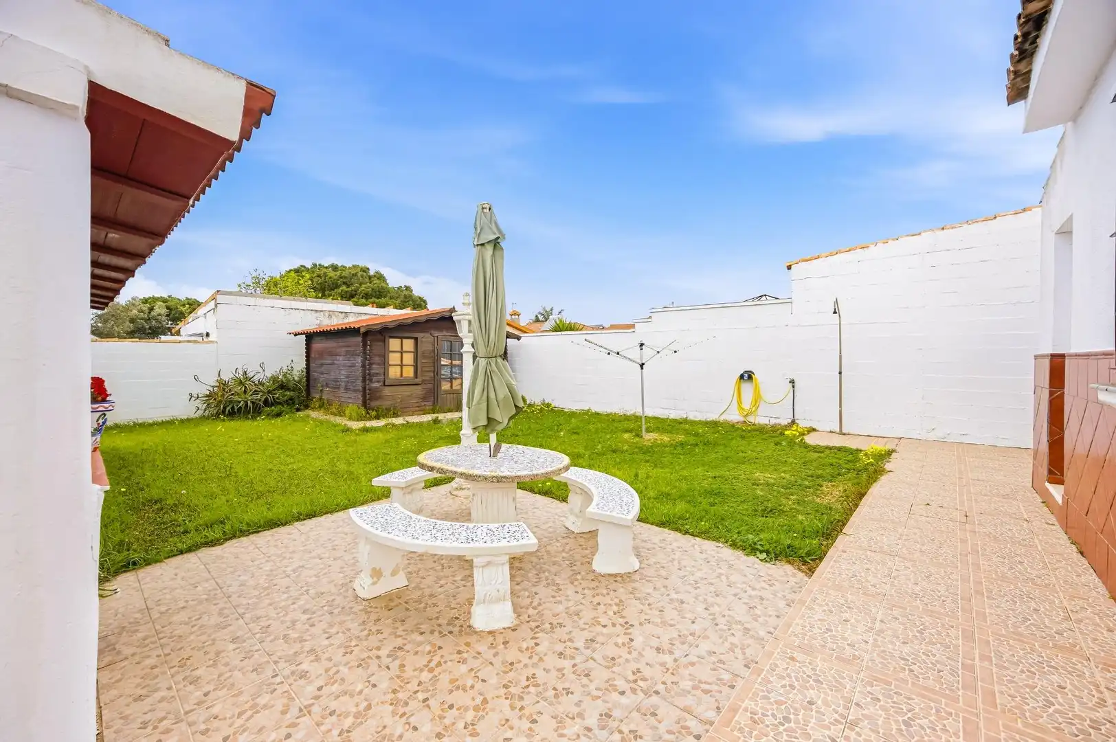 Terraza de Casa o chalet en venta en Chiclana de la Frontera con Aire acondicionado, Calefacción y Jardín privado
