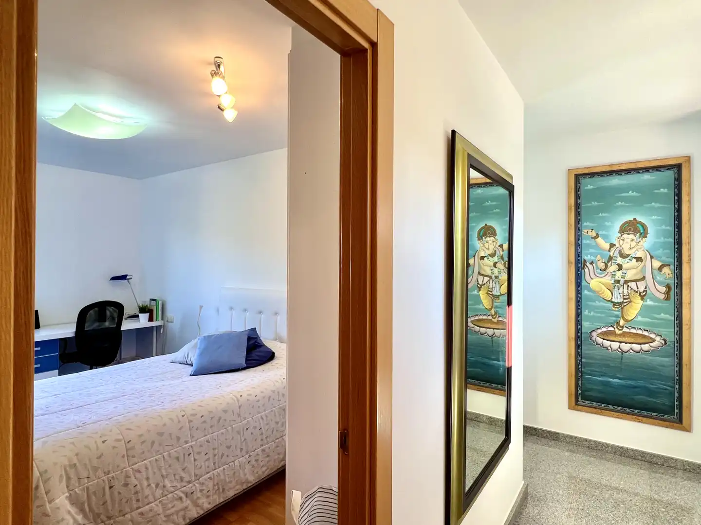 Dormitori de Casa o xalet en venda en Haro amb Calefacció, Jardí privat i Parquet