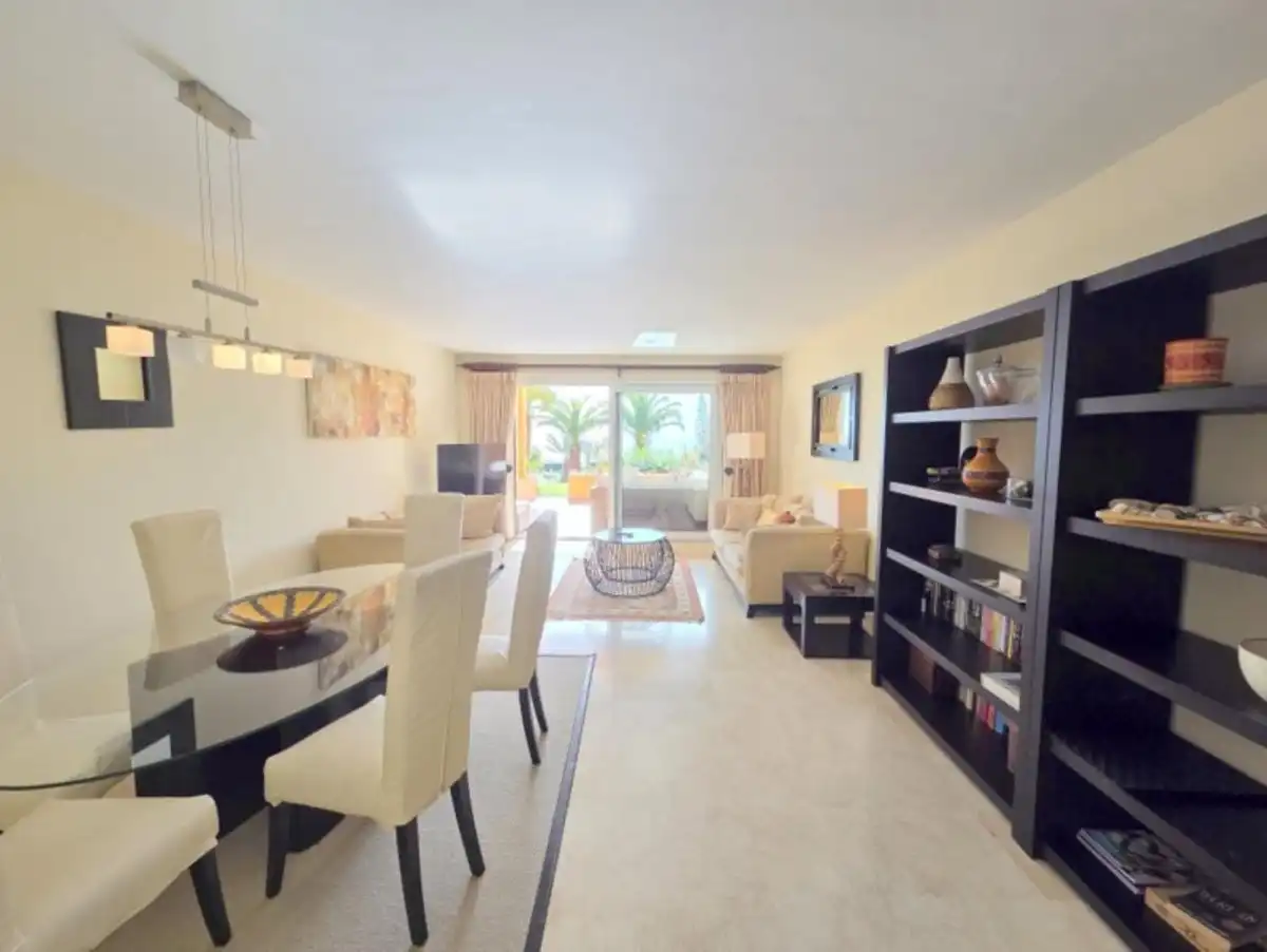 Appartement compact avec piscine à vendre à La Duquesa, imagen 7