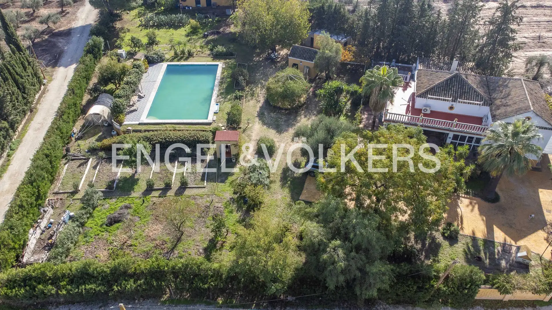 Houses for sale in Morón de la Frontera  with Air Conditioner, Heating and Private garden