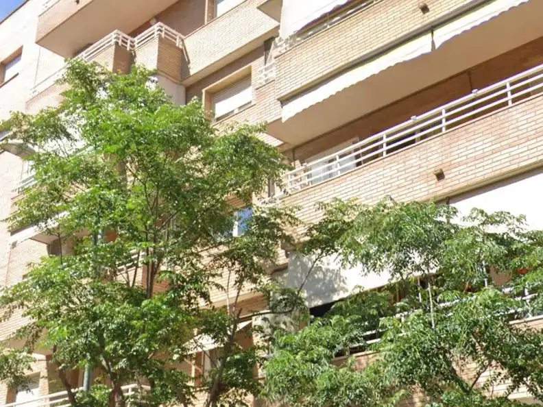 Penthouse with lift to rent in Baró de Maials 90