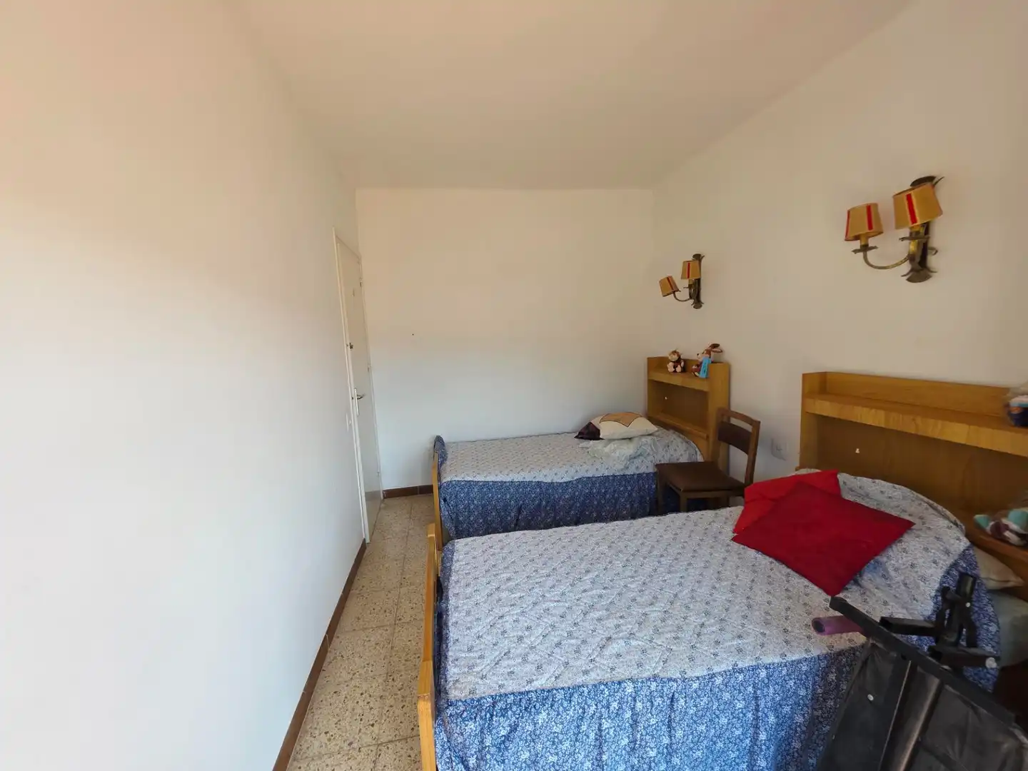Dormitori de Casa o xalet en venda en Vallirana amb Calefacció, Jardí privat i Terrassa