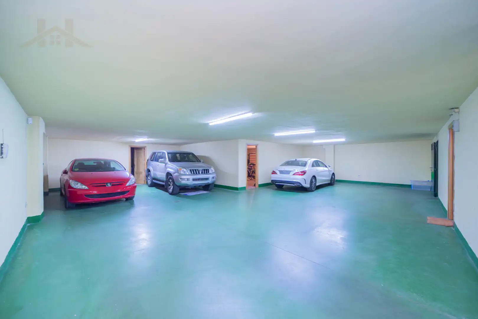 Parking of Houses for sale in Griñón  with Air Conditioner, Heating and Private garden
