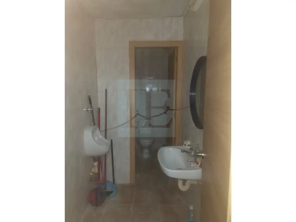 Baño de Edificio en venta en Montbrió del Camp