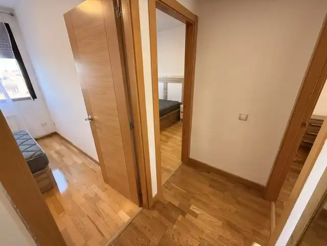 Habitación de Ático de alquiler en Yebes con Aire acondicionado, Calefacción y Amueblado