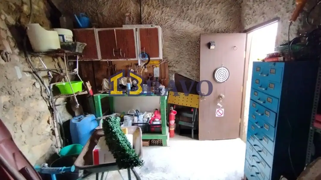 Casa o xalet en venda en Valle de Tobalina amb Calefacció, Jardí privat i Moblat