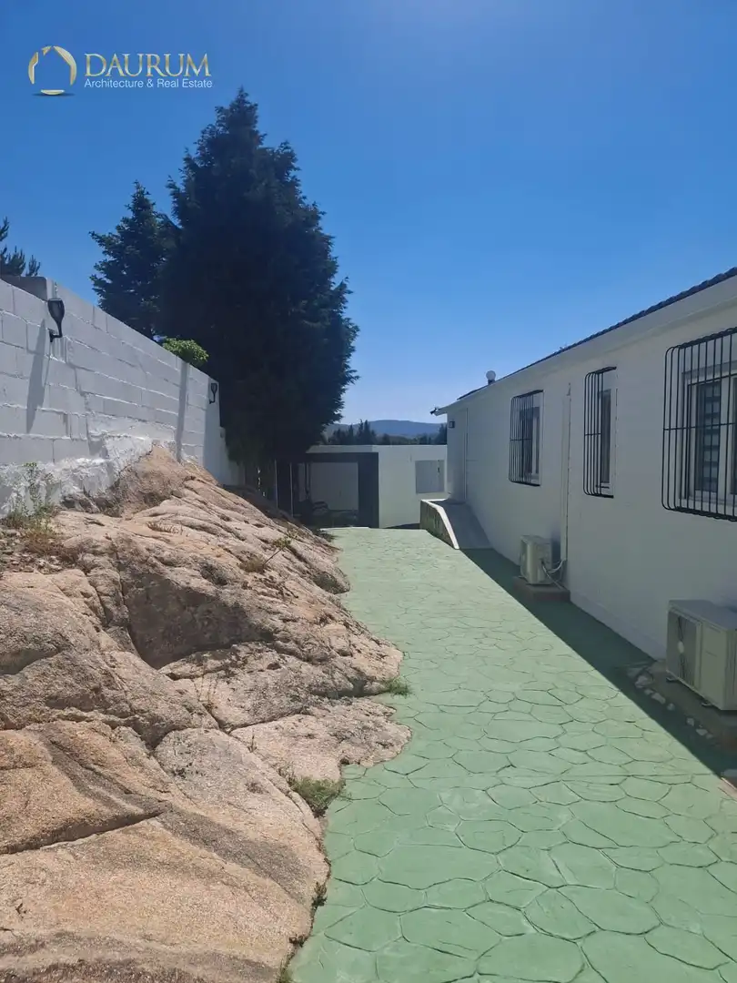 Vista exterior de Casa o chalet en venta en El Espinar con Aire acondicionado, Calefacción y Trastero