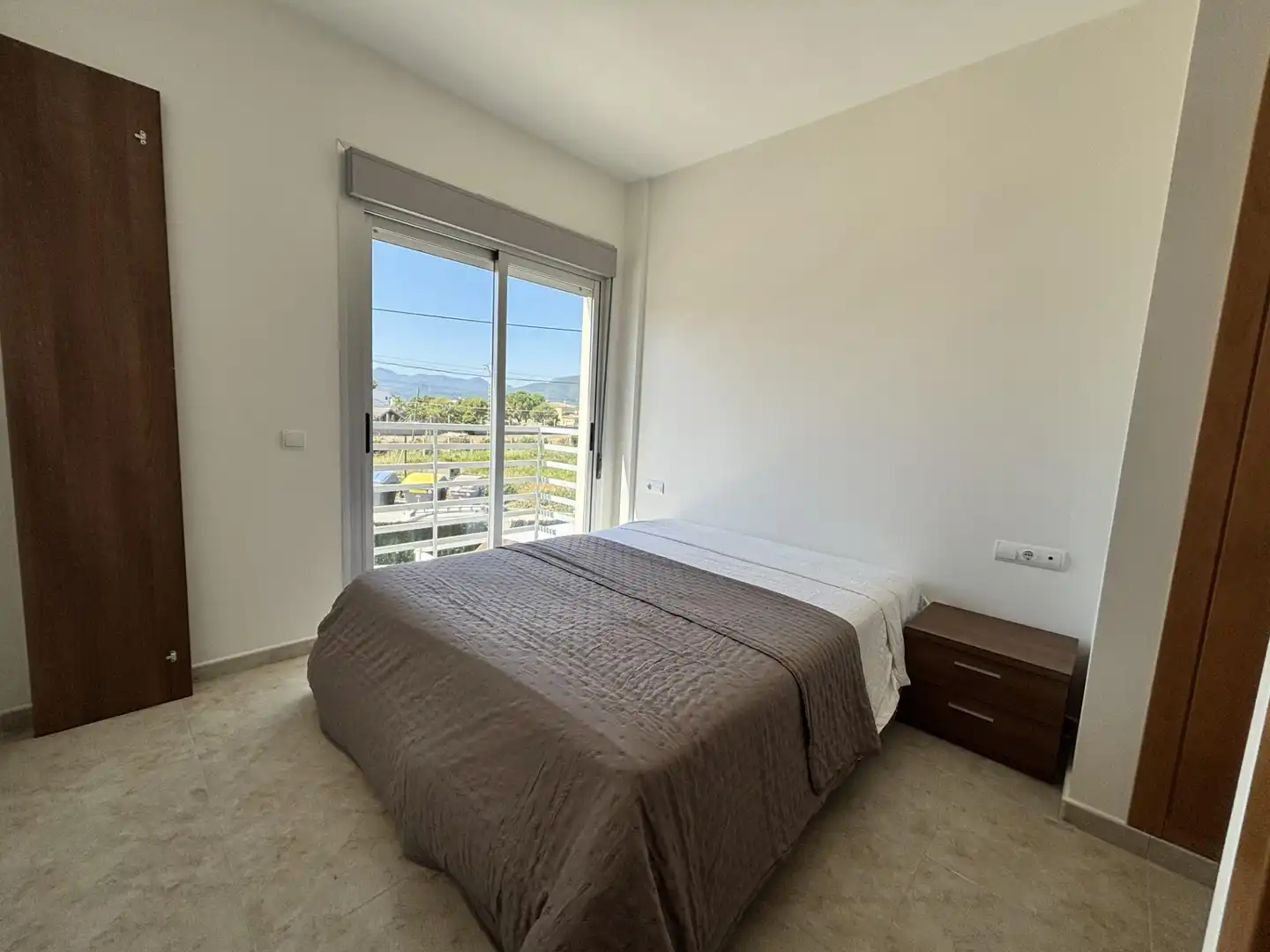 Habitación de Casa o chalet de alquiler en Cullera con Amueblado y Balcón